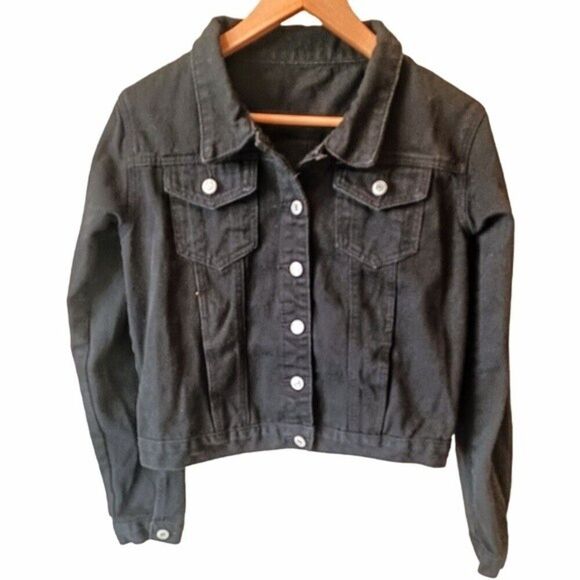 CLEARANCE SALE! Black Jean Jacket Size XS  Buttons and Pockets - Picture 1 of 3